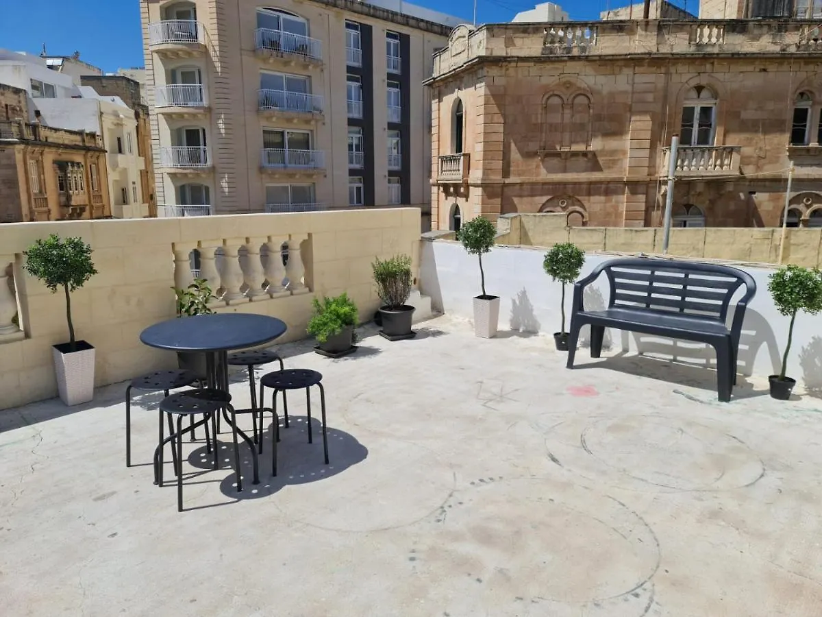 Hostel On Sliema